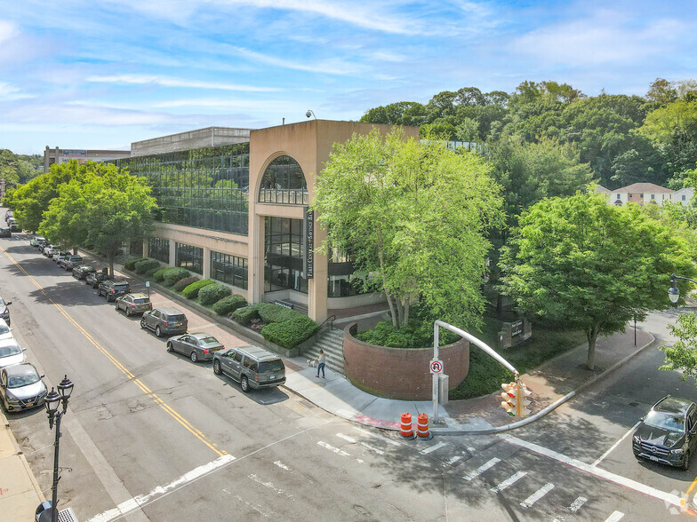 Ellenoff Grossman & Schole LLP Glen Cove, NY Office