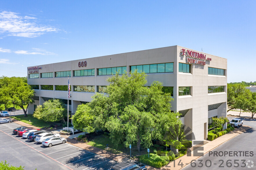 The Foust Firm Hurst,  Office