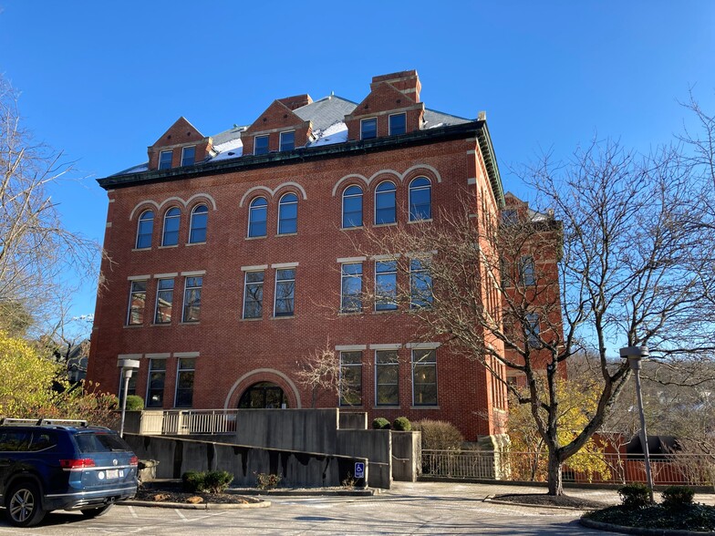 Pinales Stachler Cincinnati,  Office