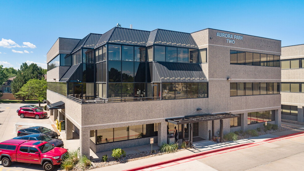 Kishinevsky & Raykin Aurora,  Office