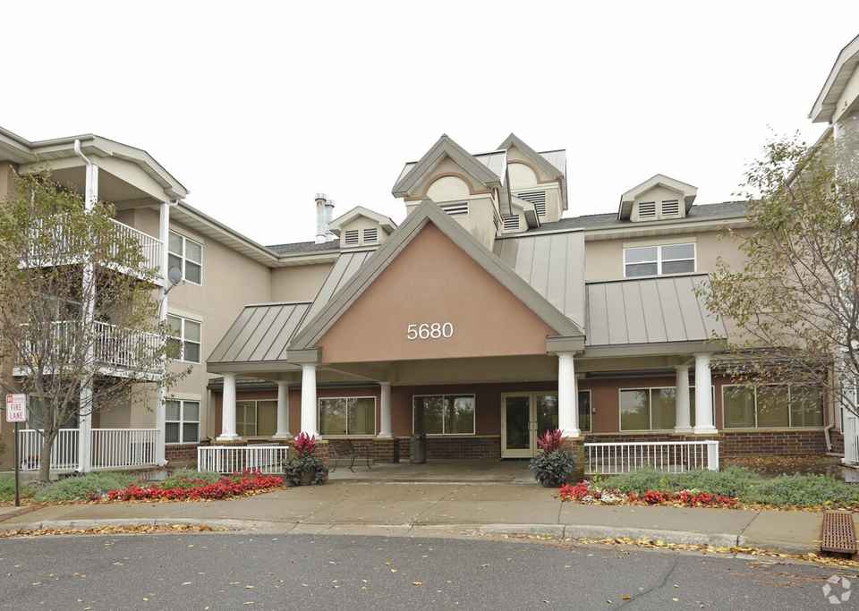 Rogness & Field, PA Oakdale, MN Office