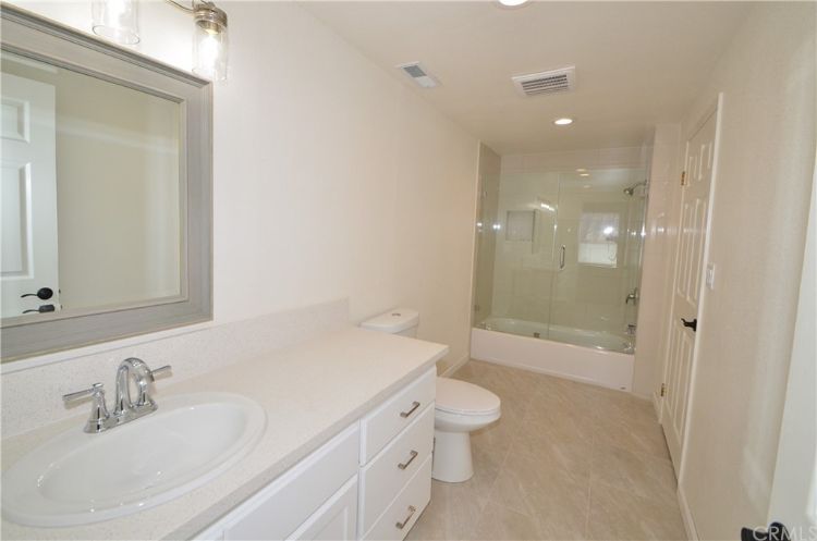 Sullivan & Sullivan Manhattan Beach,  Office