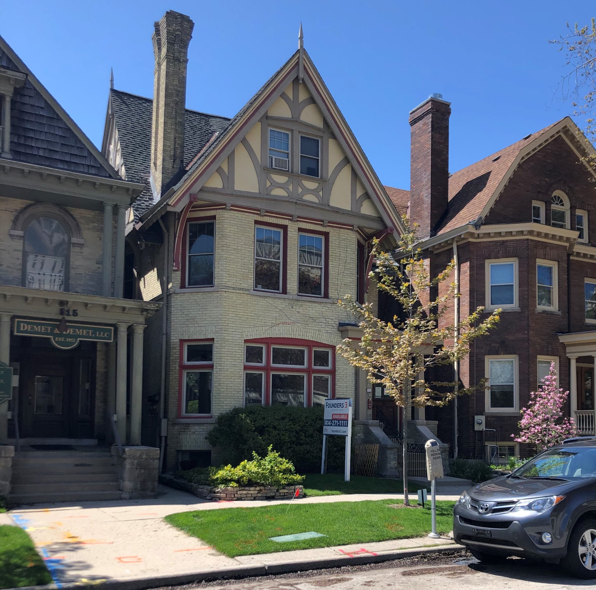 Gray & Associates, LLP Milwaukee, WI Office