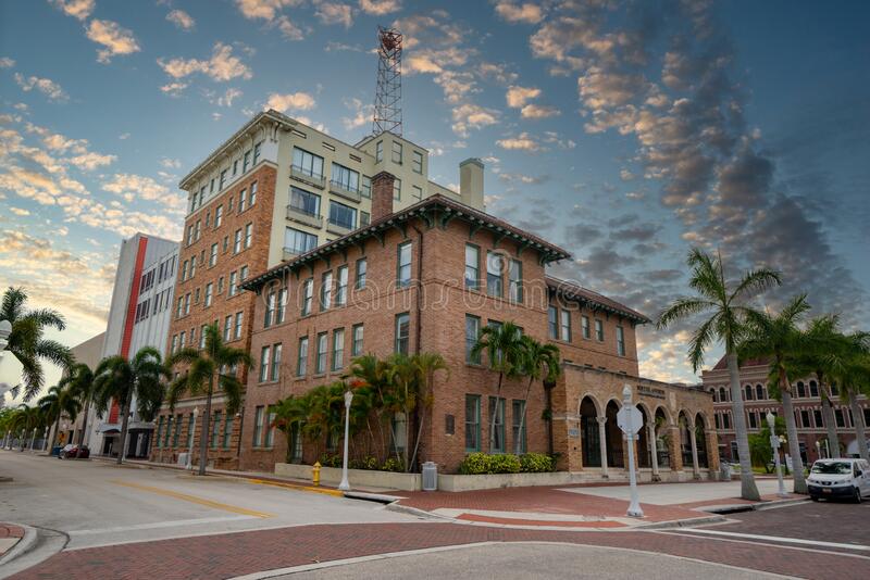 Roetzel & Andress Fort Myers, FL Office