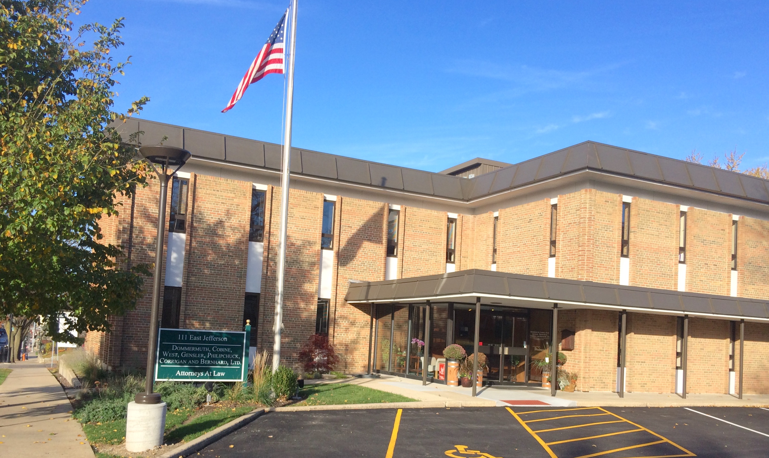 Dommermuth, Cobine, West, Gensler, Philipchuck, Corrigan & Bernhard, Ltd Aurora, IL Office