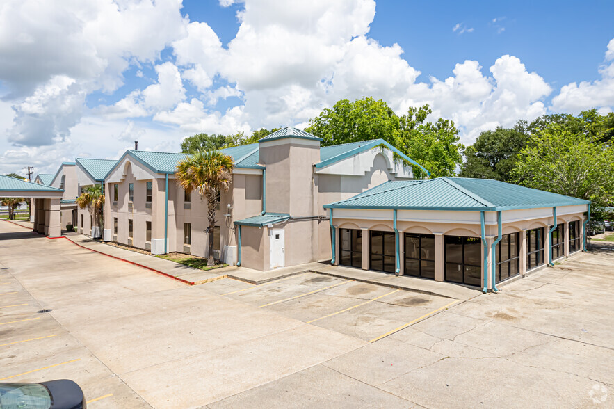 Oil Land Services Lafayette,  Office