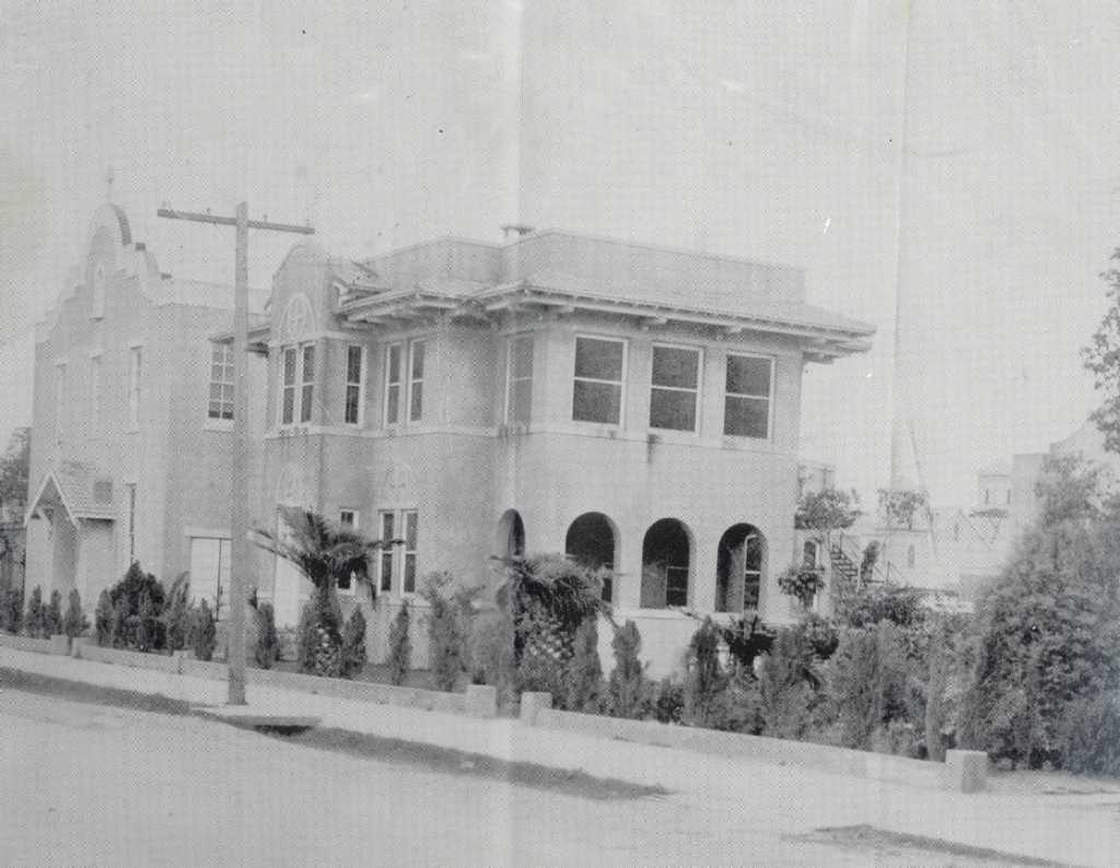 Cokinos | Young Beaumont, TX Office