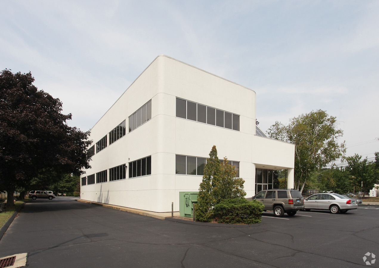The Bartinik Law Firm, PC Groton, CT Office