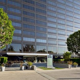 De Castro, West, Chodorow, Mendler & Glickfeld, Inc Los Angeles, CA Office