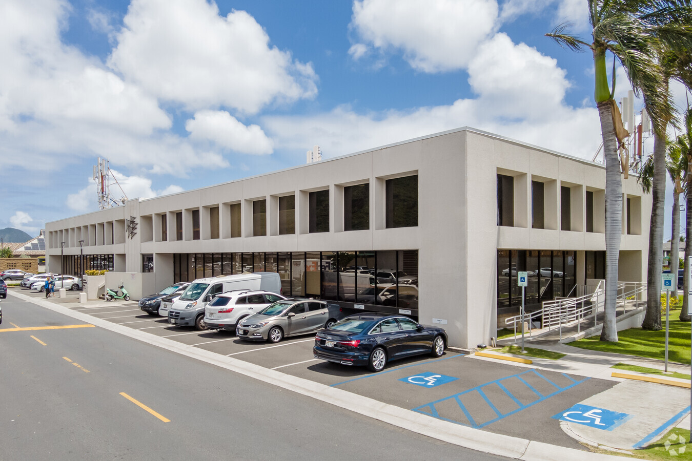 J. Stephen Street Honolulu,  Office