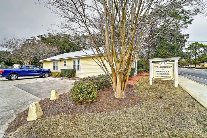 Walborsky & Bradley Panama City,  Office