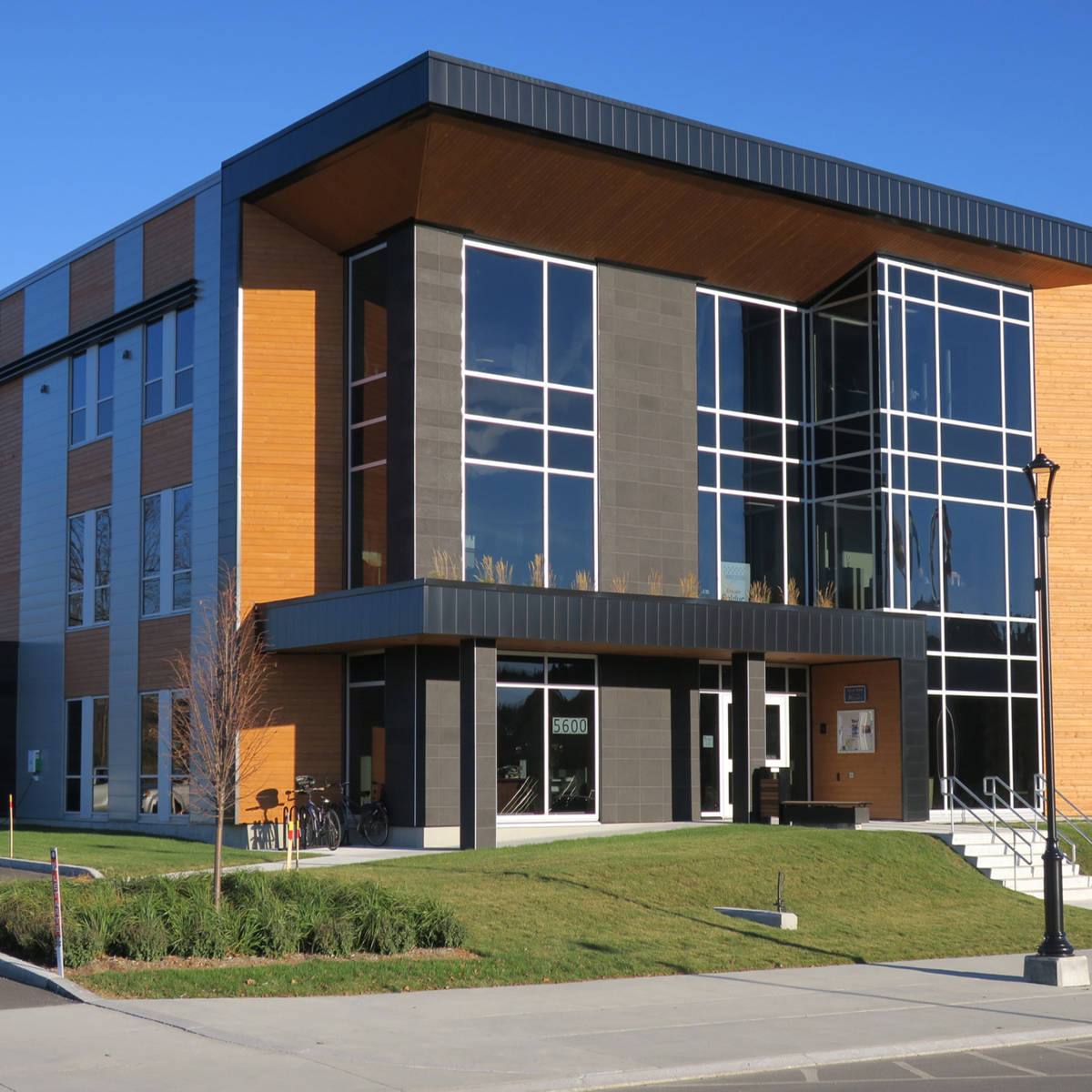 Cain Lamarre Megantic, Canada Office