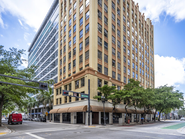 Roig Lawyers Miami, FL Office