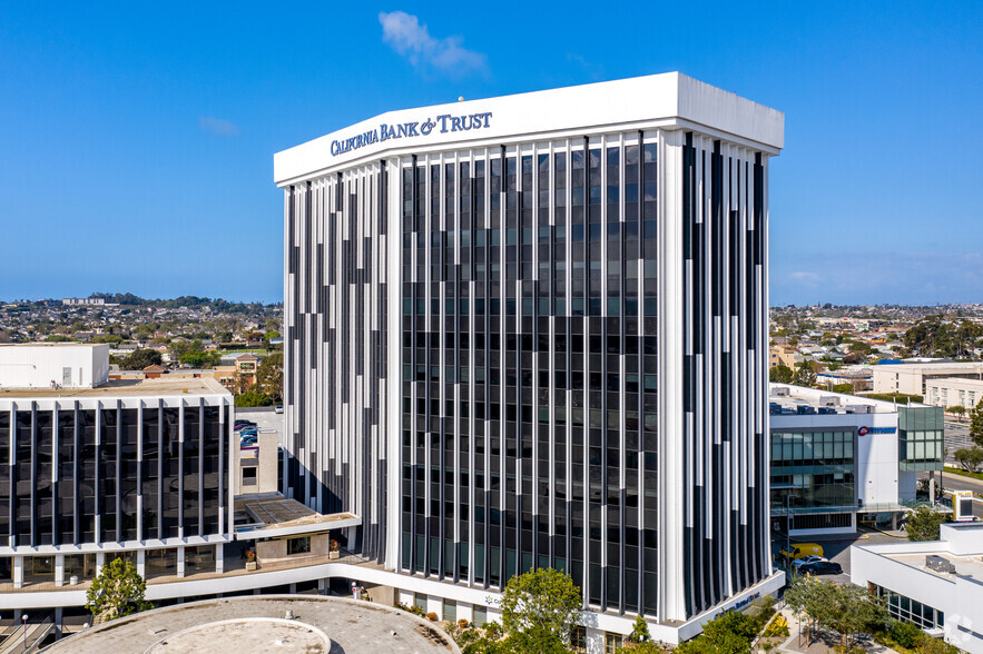 Bird & Bird Torrance, CA Office