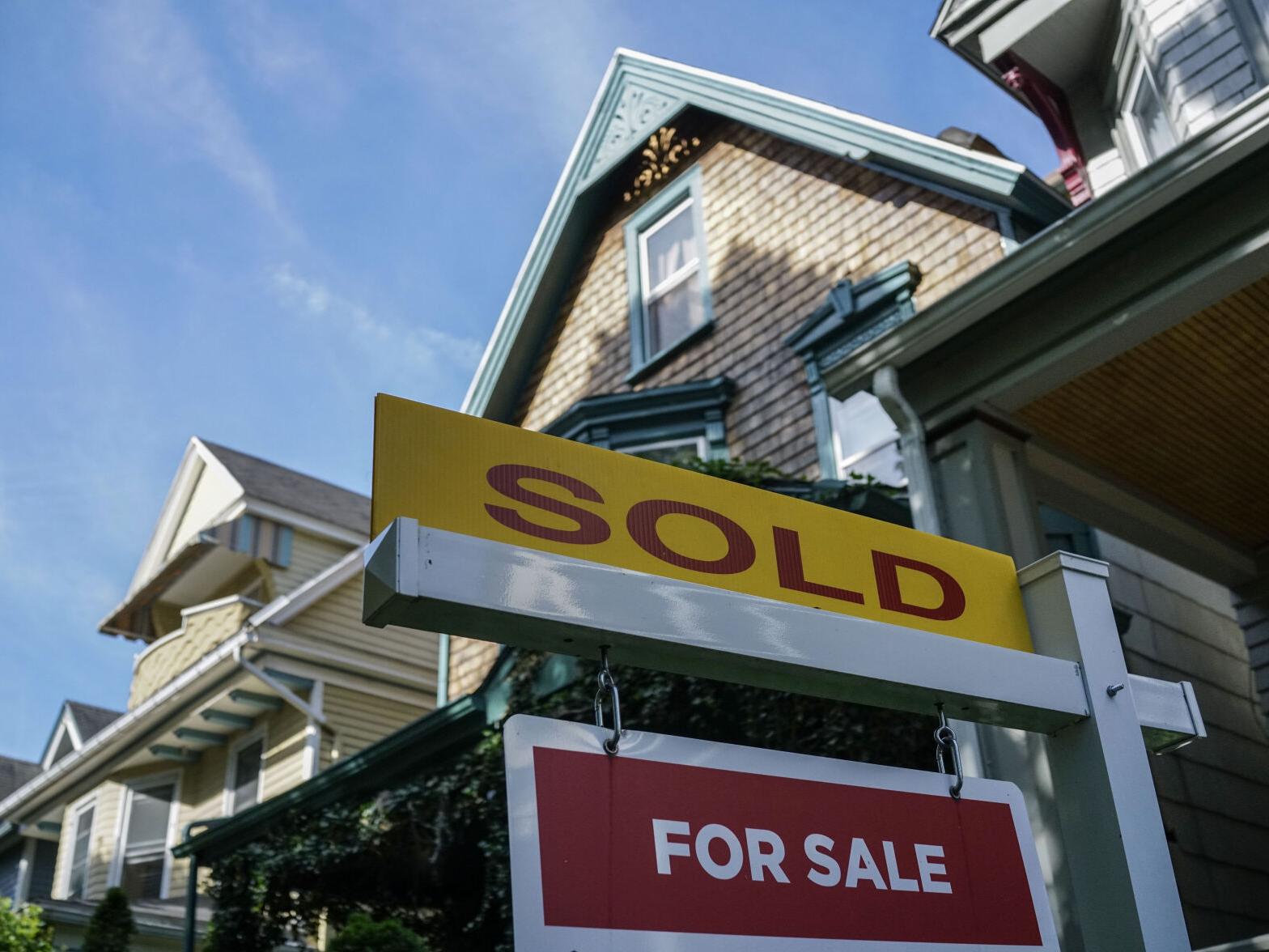 Richard J. Davis New York City,  Office