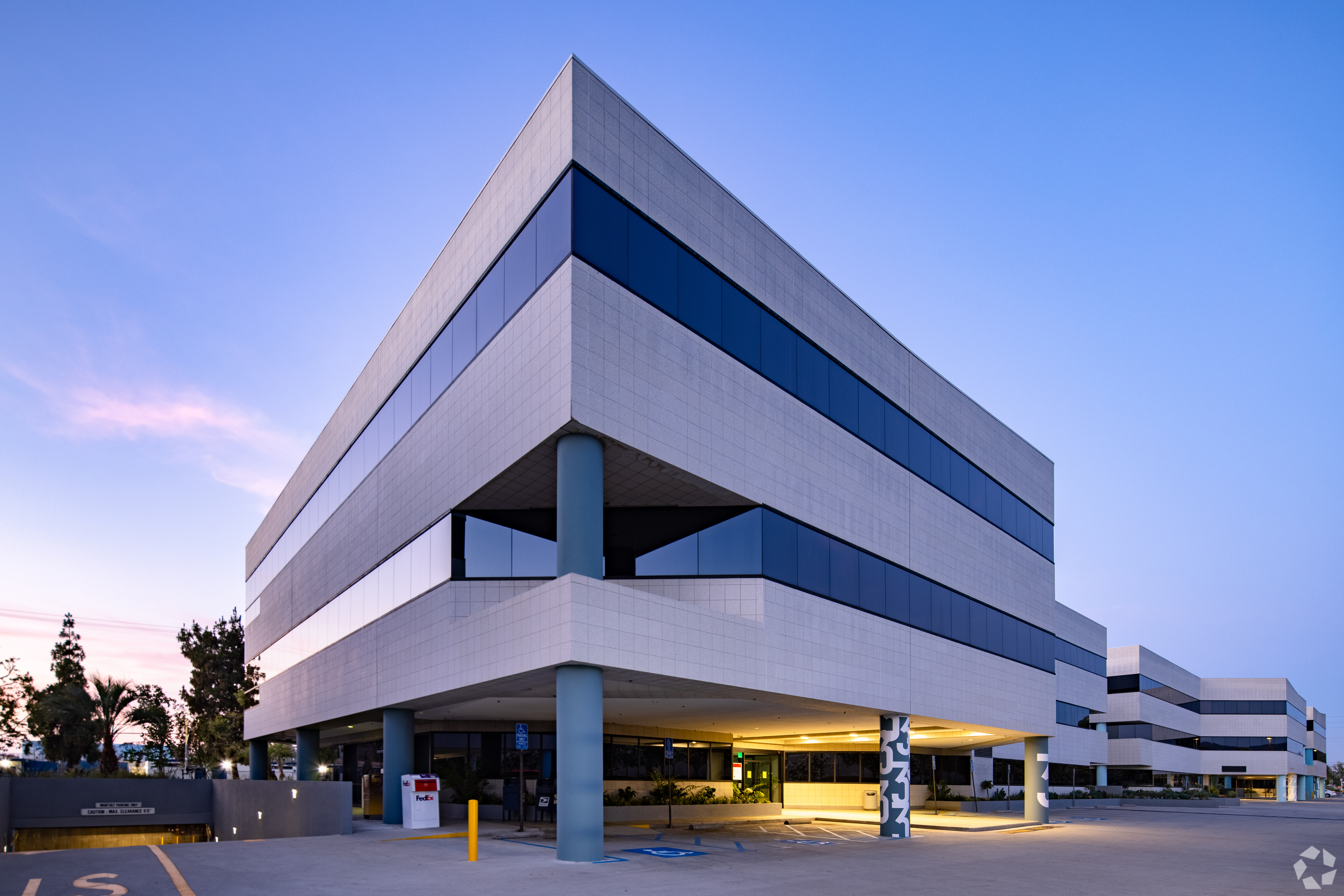 Fox Law, Inc Encino,  Office