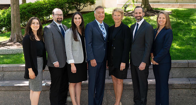 Gair Eberhard Nelson Dedinas Chicago,  Office