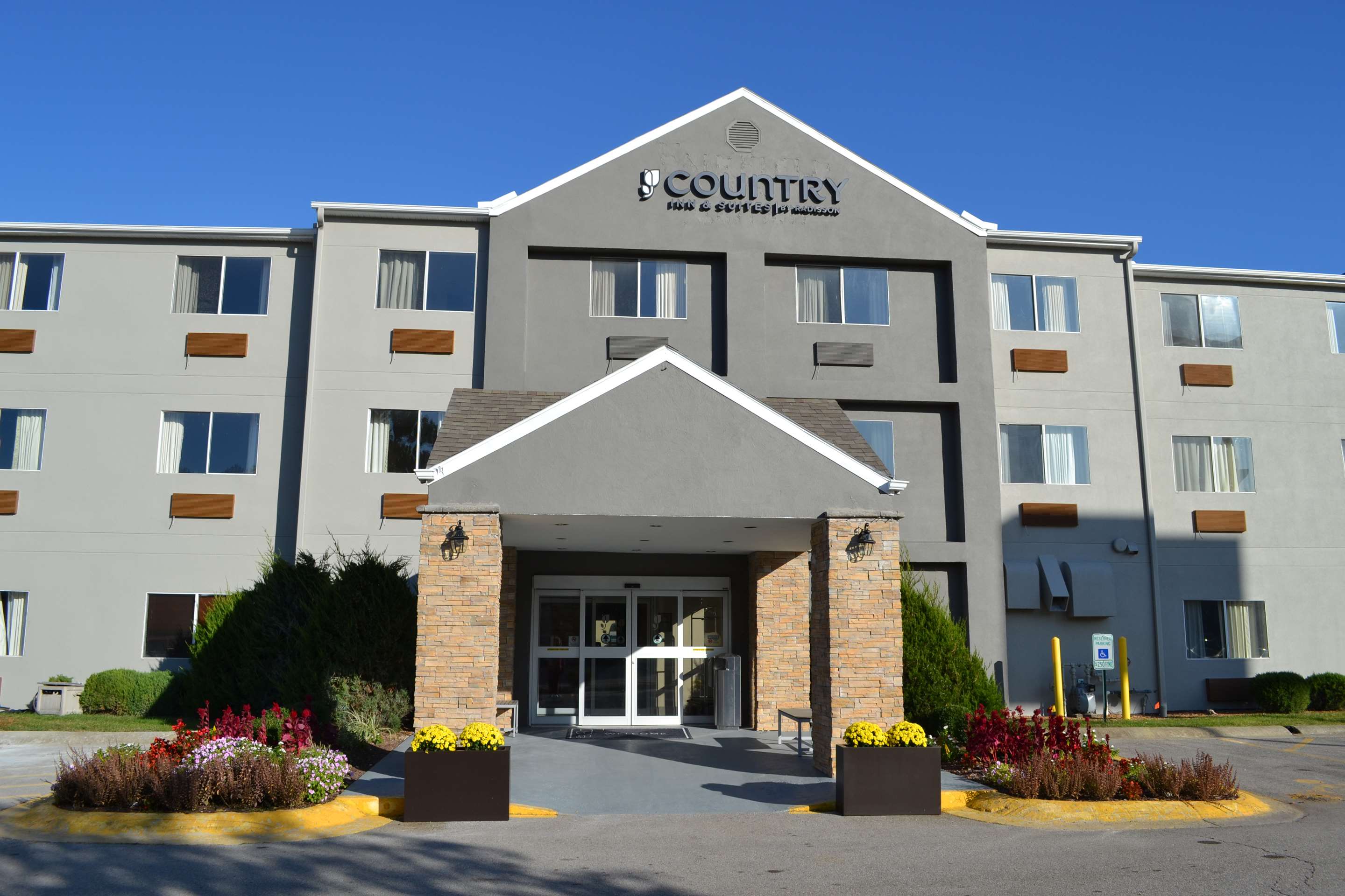 Compass Immigration Law Fairview Heights,  Office