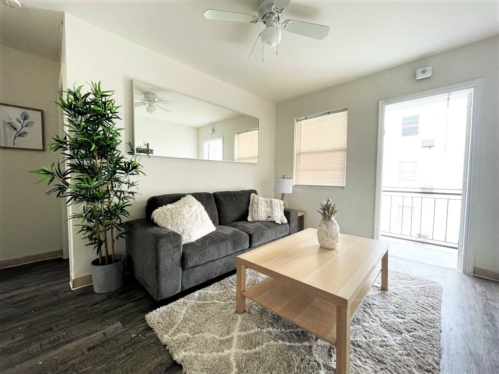 McKinnon Legal Miami, FL Office