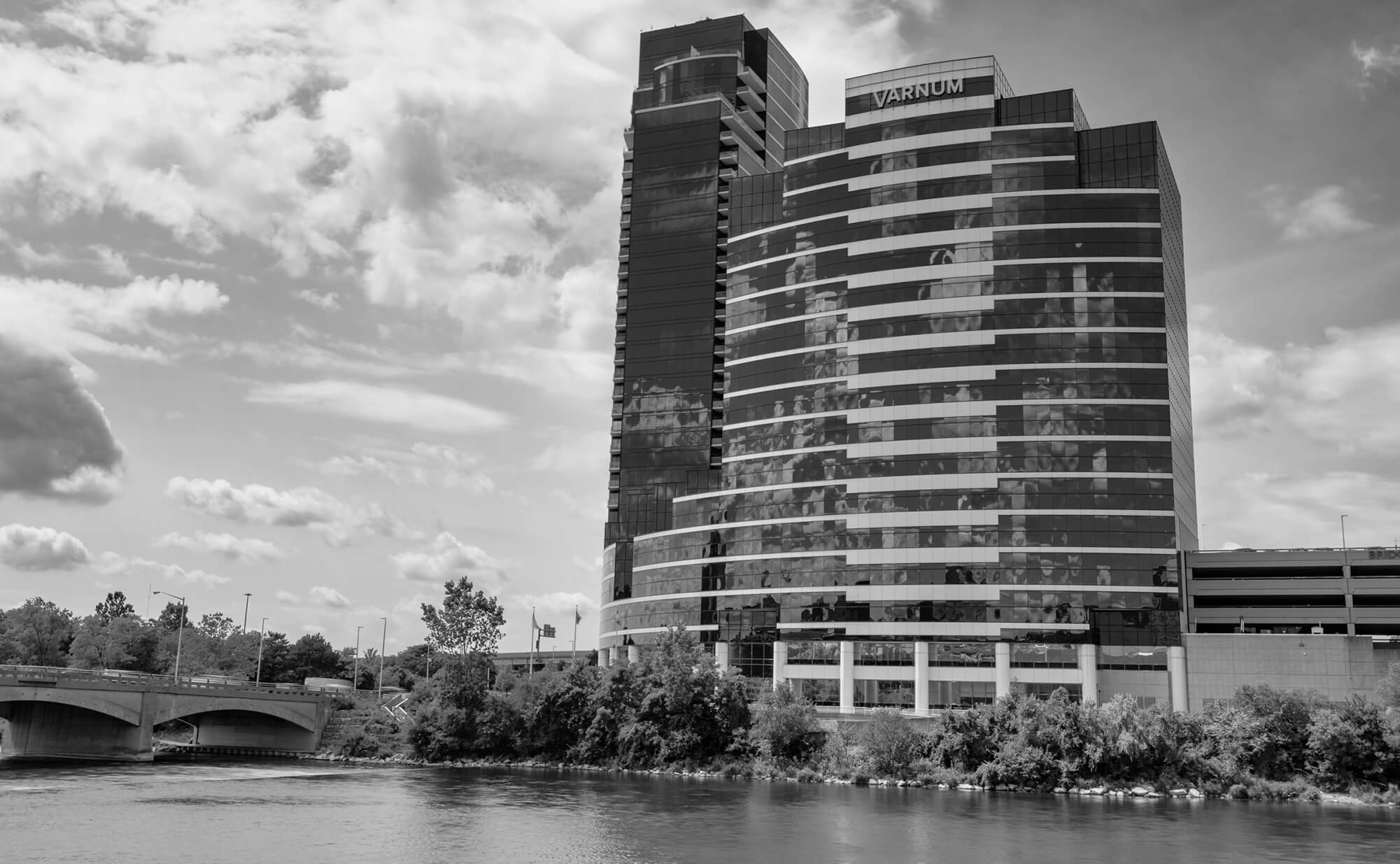 Varnum LLP Grand Rapids, MI Office