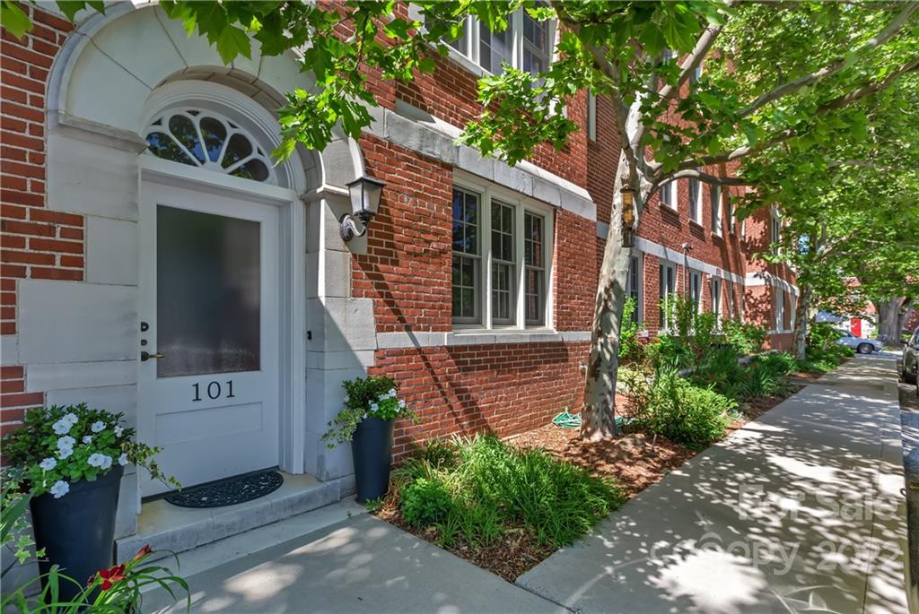 Strauss Attorneys, PLLC Asheville, NC Office