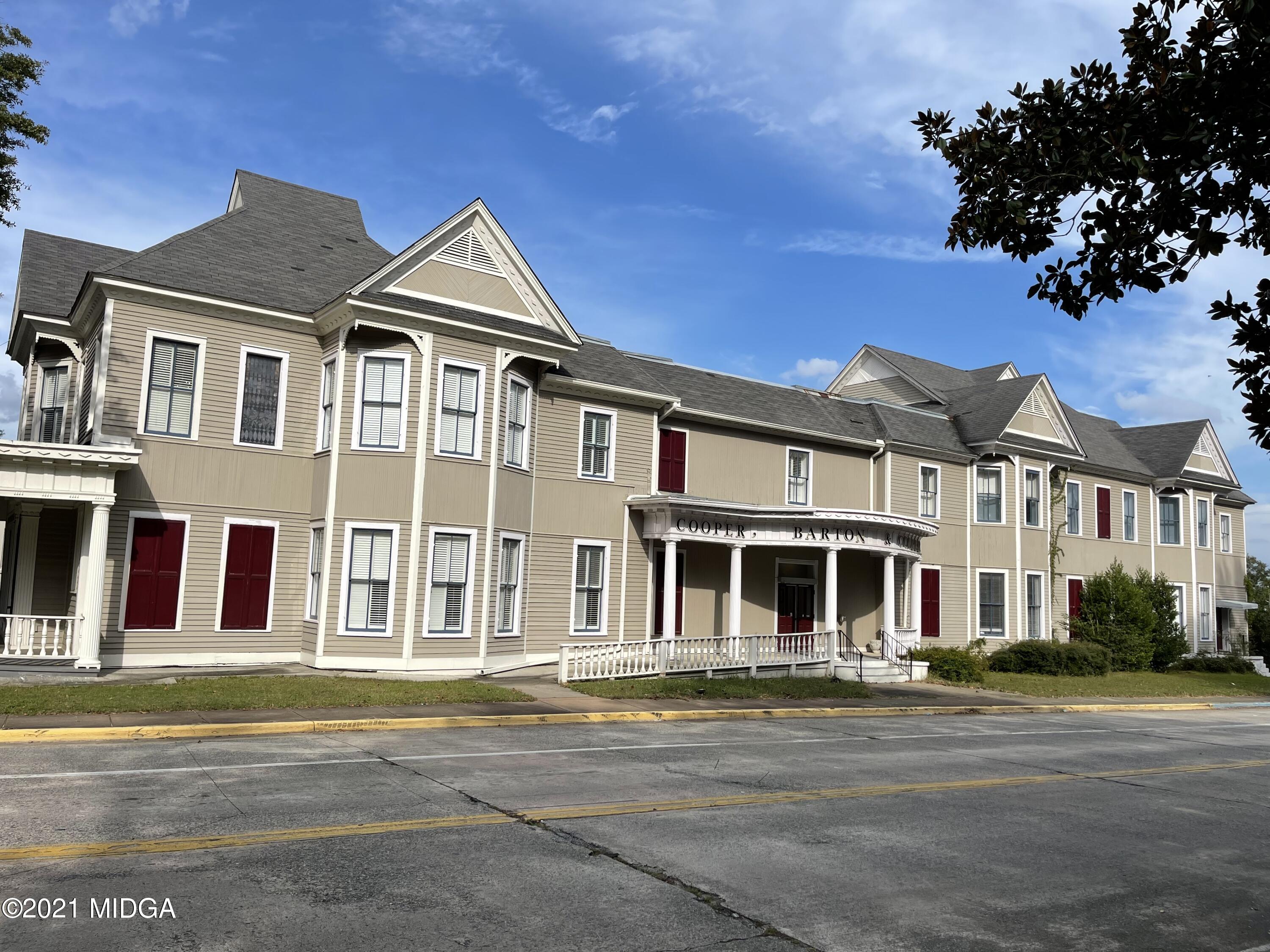 Cooper, Barton & Cooper Macon,  Office