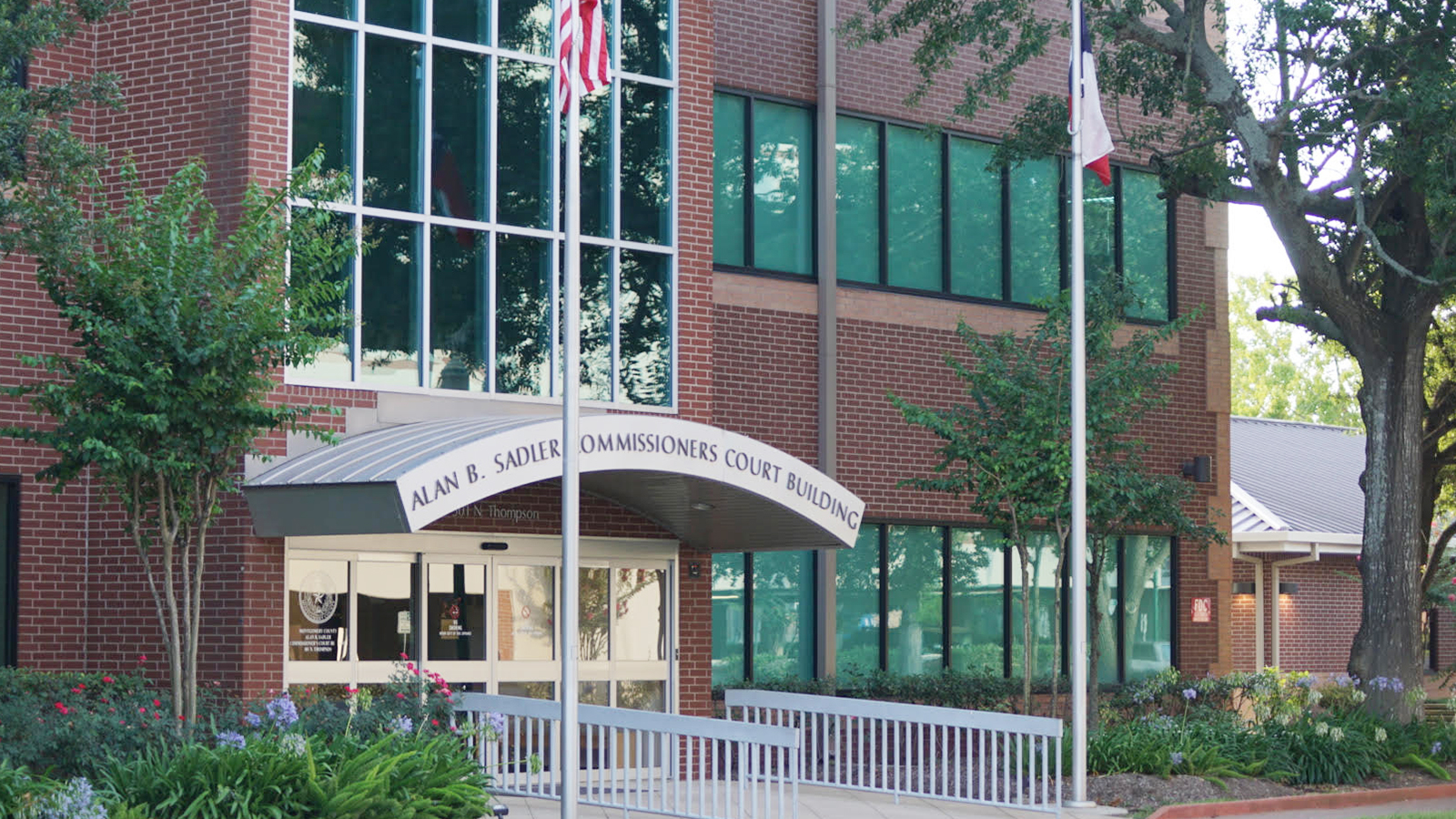Hernandez Law Firm Conroe,  Office
