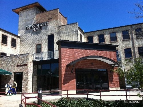 Guinan Bisonet Grand Haven,  Office