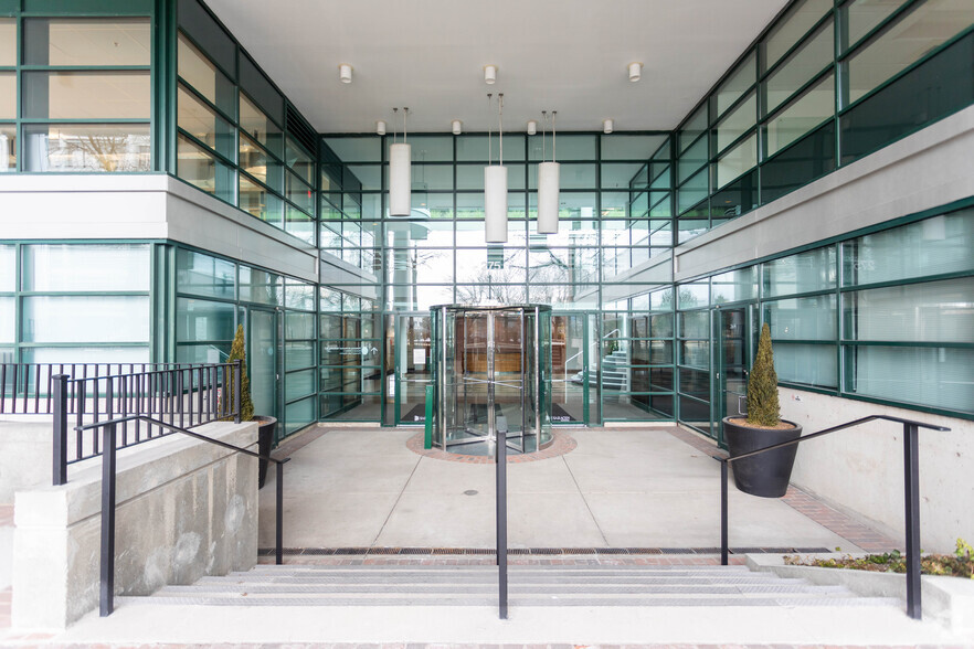 Vacovec, Mayotte & Singer, LLP Newton, MA Office