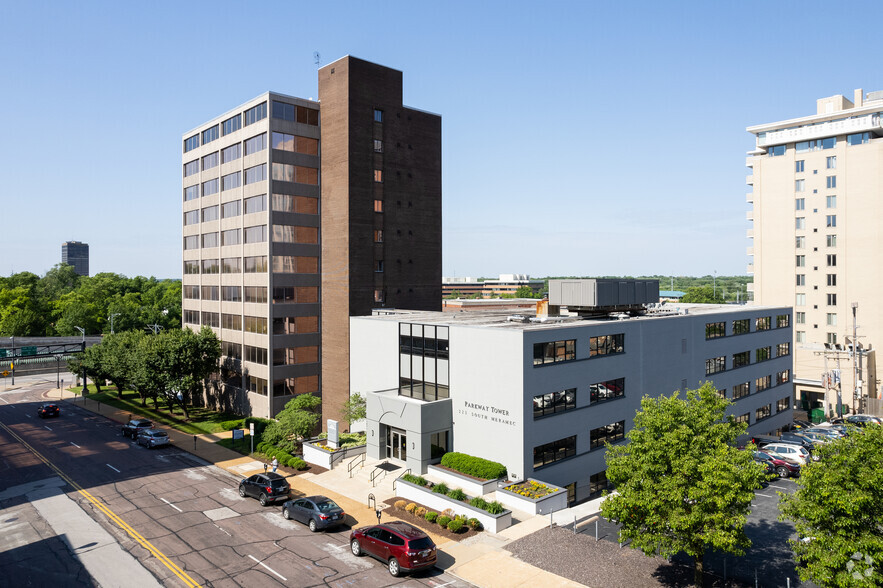 Kanner & Pintaluga Clayton, MO Office