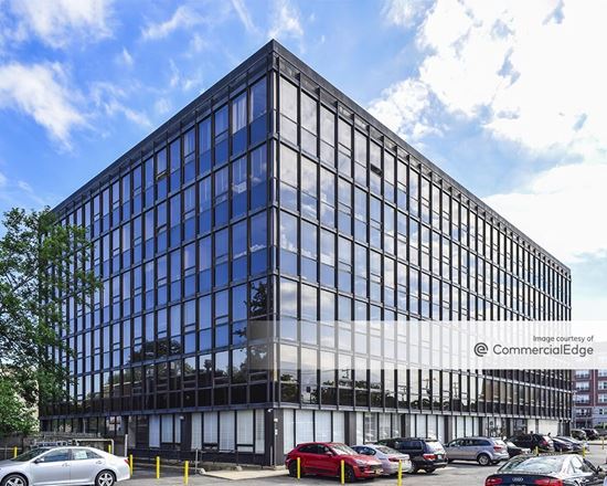 Toscano & Associates Mineola,  Office