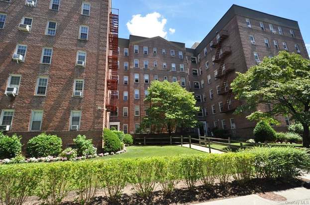 Schultis Law Group PLLC Bronxville,  Office