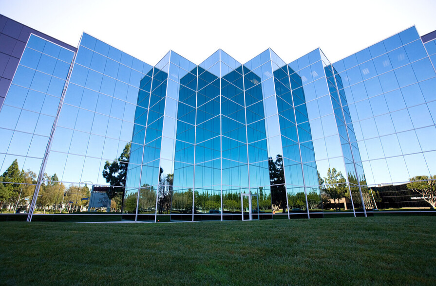 SchifferBuus Costa Mesa,  Office