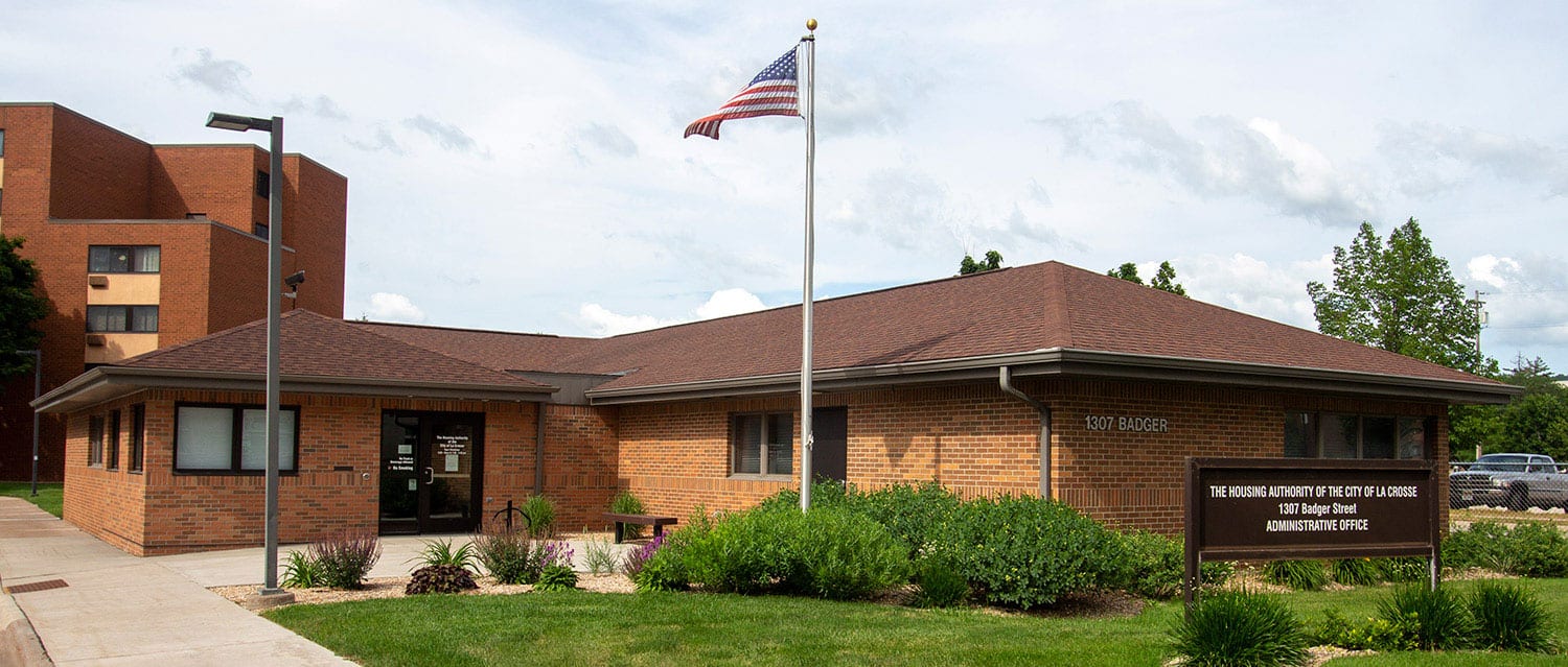 Badger Lawyer La Crosse,  Office