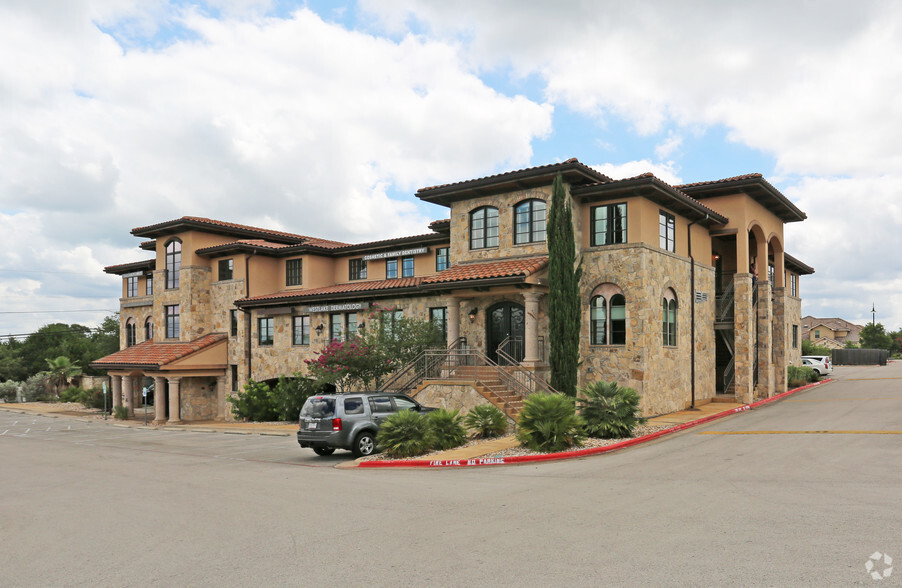 Putonti Law Firm Lakeway,  Office