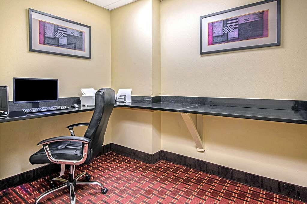 Sims, Price & Price, PLLC Woodward,  Office