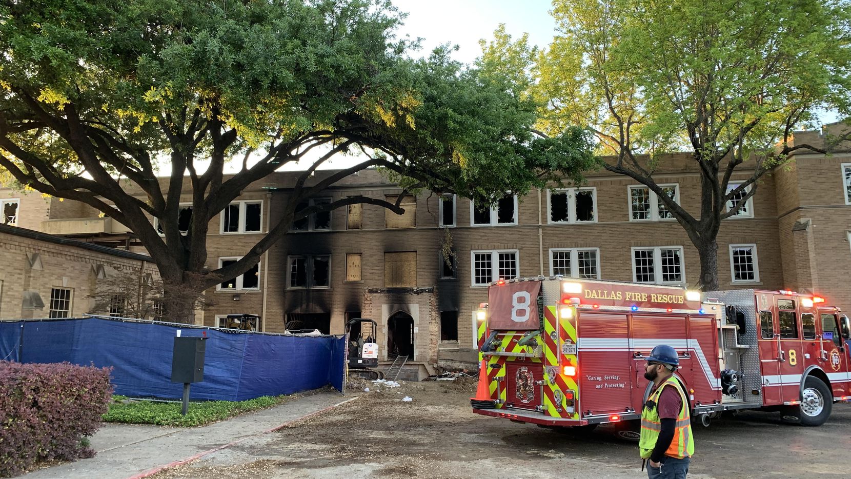 Diamond McCarthy LLP Dallas, TX Office