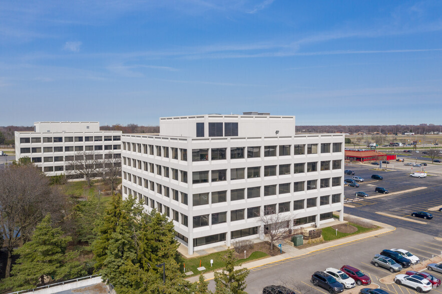 Bishop Diehl & Lee, LTD Schaumburg,  Office