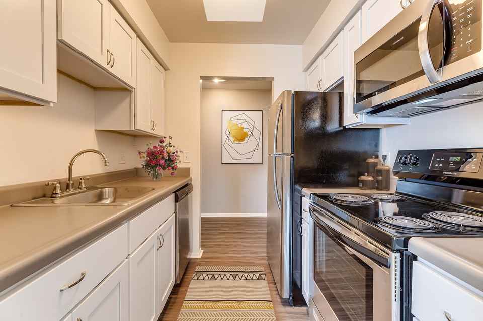 Serafini Michalowski Derkacz & Associates, PC Sterling Heights, MI Office