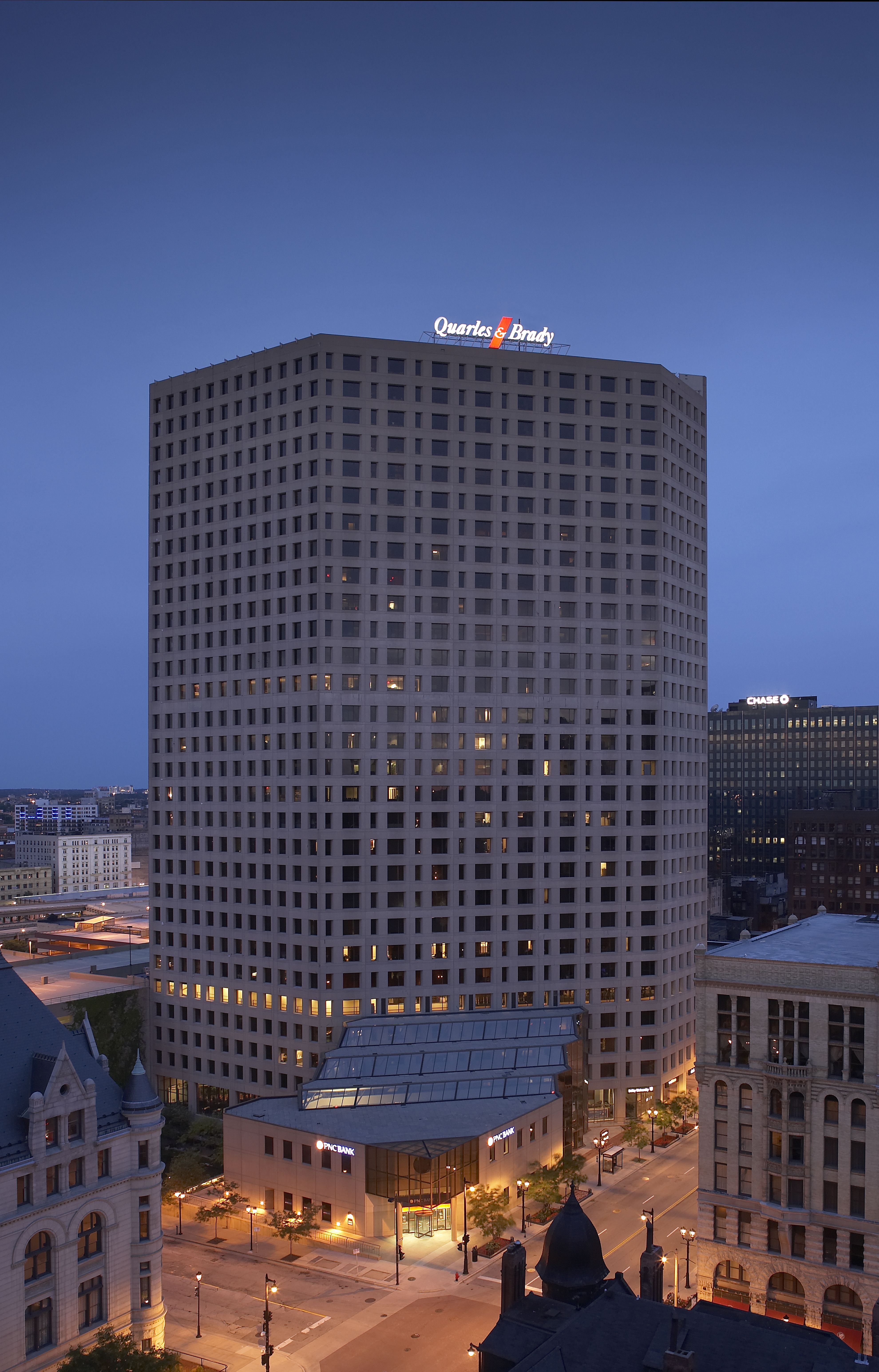 Quarles & Brady LLP Milwaukee, WI Office