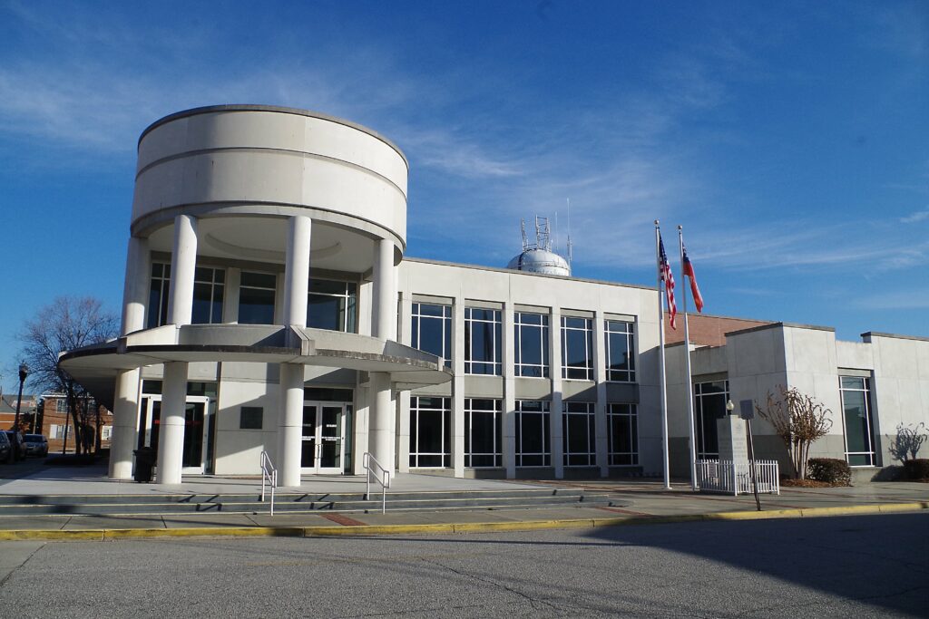 Hall & Navarro Statesboro,  Office