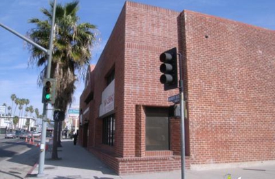 Gary L. Merkle, A Law Corporation Van Nuys, CA Office