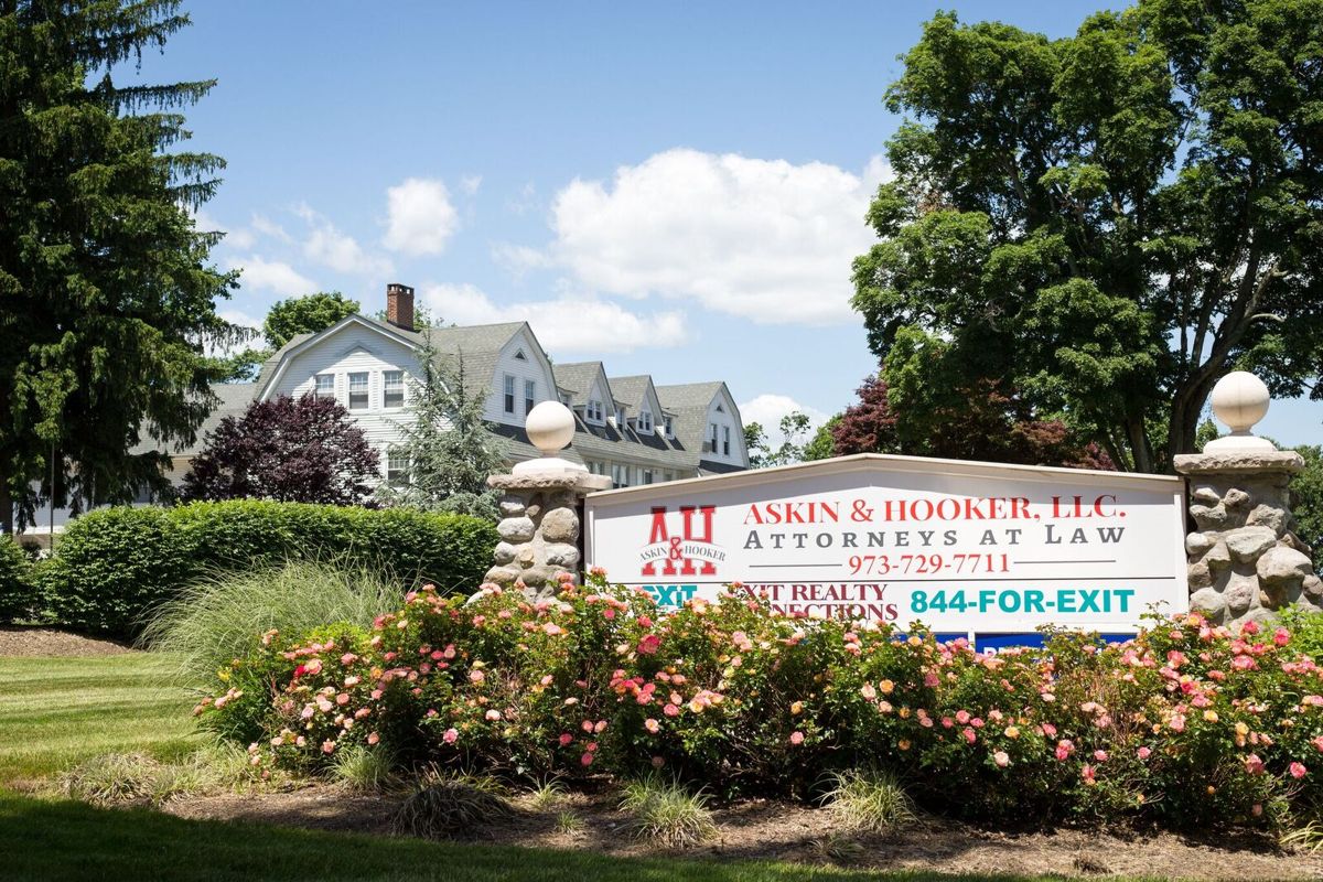 Askin & Hooker, LLC Sparta,  Office