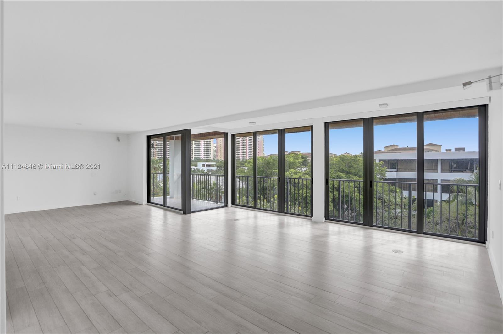 McKinnon Legal Miami, FL Office