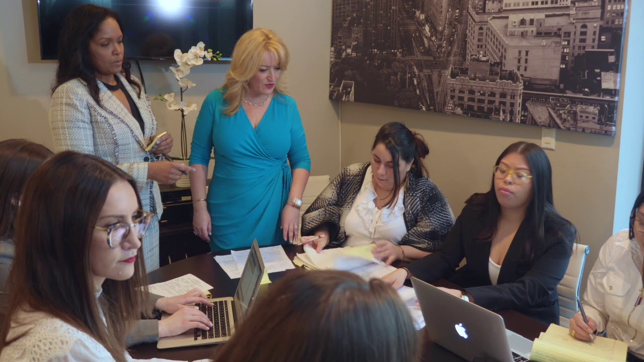 Bronnberg & Henriquez PC Bayside,  Office