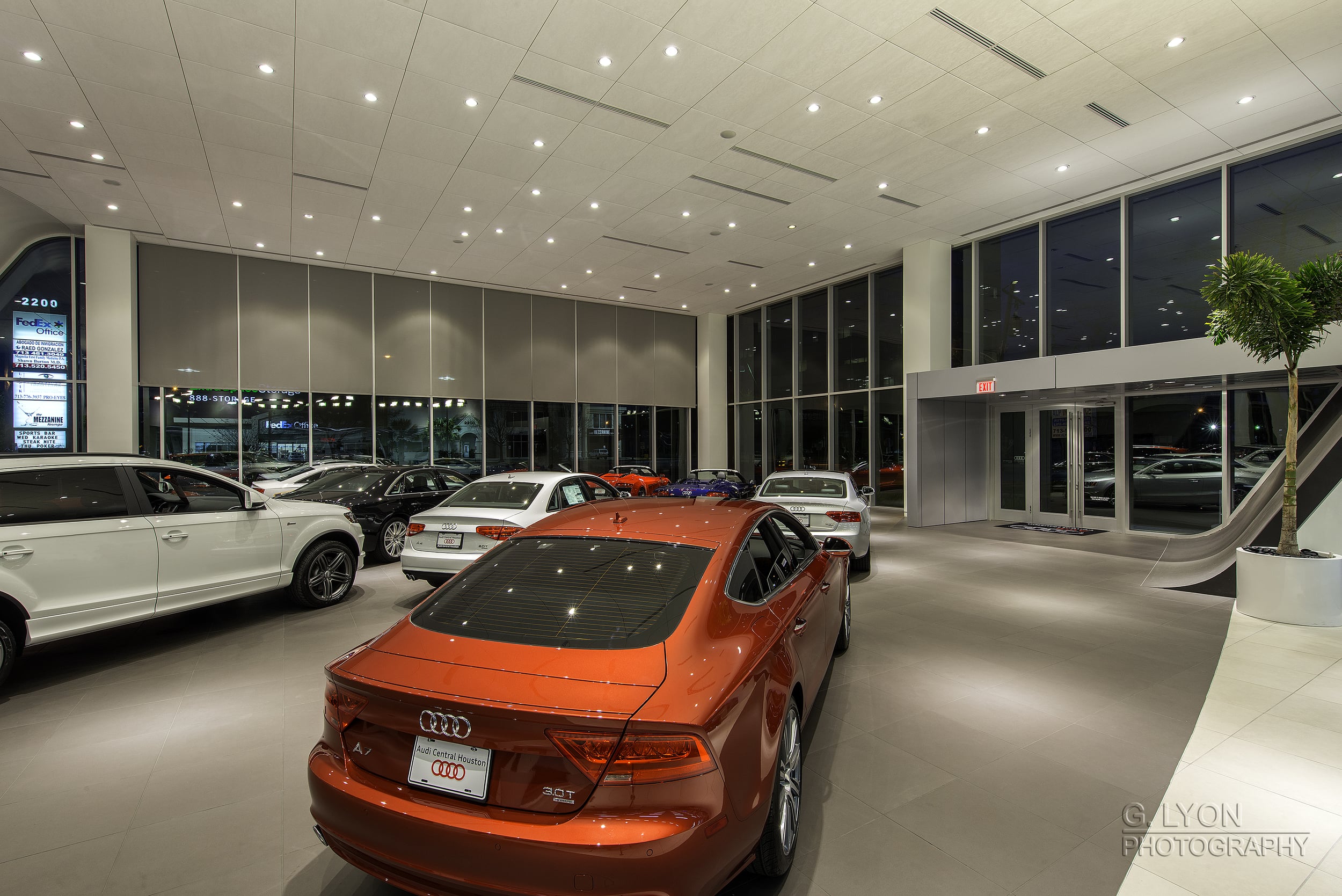 Abogado Aly Houston,  Office