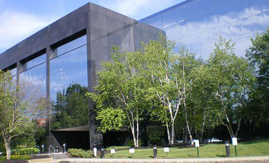 Mcelroy, Deutsch, Mulvaney & Carpenter LLP Tinton Falls, NJ Office