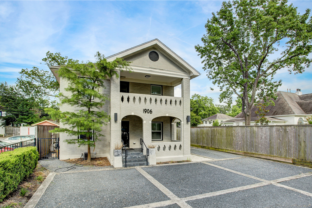 Lapidus Knudsen, PC Houston,  Office