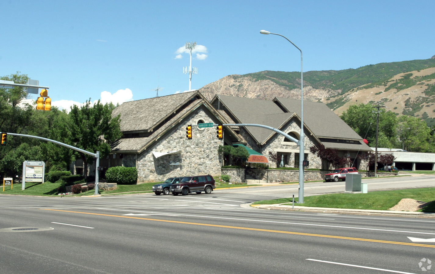 Ulrich & Associates Ogden,  Office