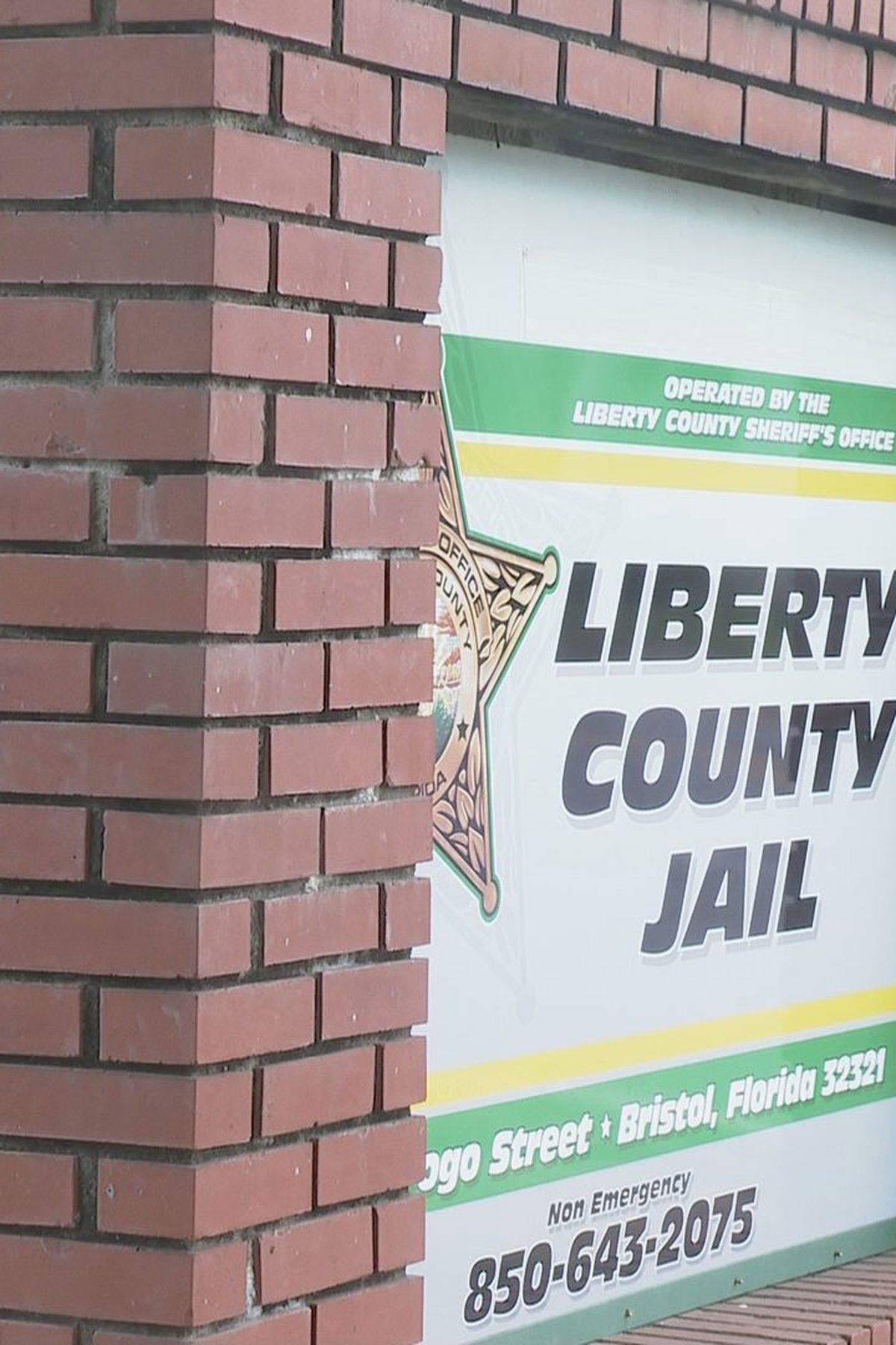 Roberts & Roberts Law Firm Bristol, FL Office